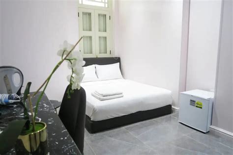 10 BEST Homestays in Singapore For The Local Experience.